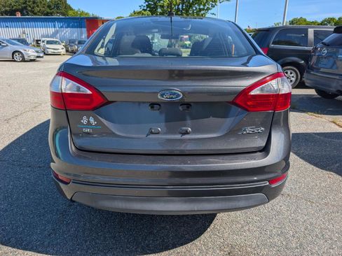 Used 2015 Ford Fiesta SE FWD image 5