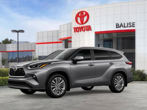 New 2026 Toyota Highlander Platinum AWD/4WD image 2