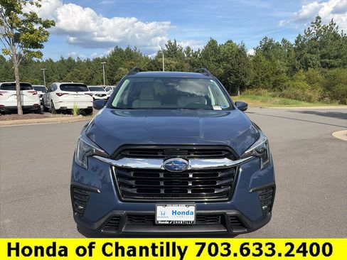 Used 2023 Subaru Ascent Limited AWD/4WD image 2