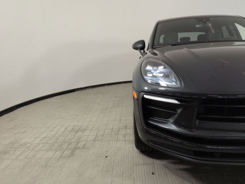 New 2026 Porsche Macan AWD/4WD image 11