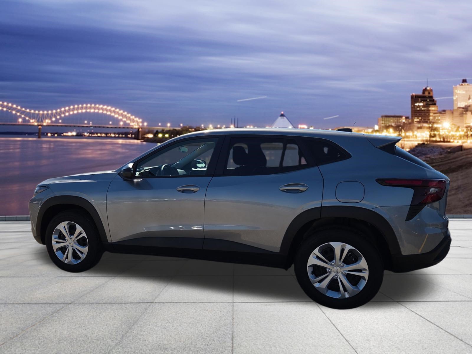 Used 2026 Chevrolet Trax LS FWD image 3