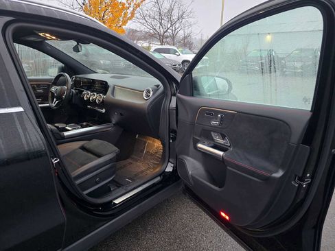 Used 2023 Mercedes-Benz GLA 250 4MATIC image 12