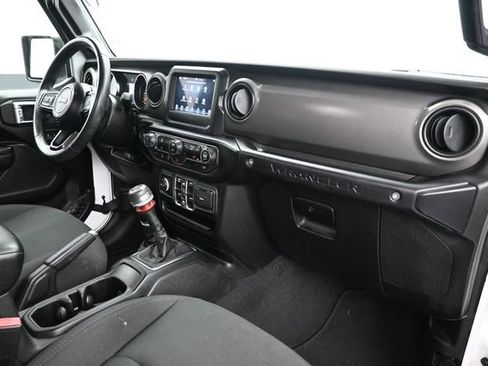 Used 2022 Jeep Wrangler Unlimited Sport AWD/4WD image 10