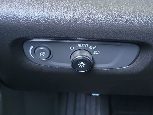 Certified 2023 Chevrolet Traverse Premier FWD image 20