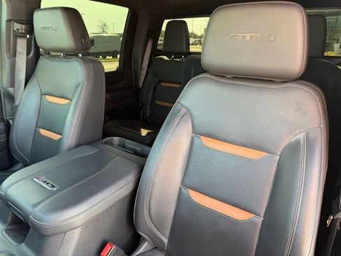 Used 2024 GMC Sierra 2500 AT4 w/ AT4 Premium Plus Package image 12