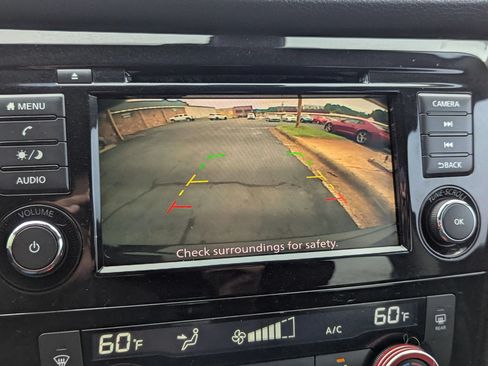 Used 2019 Nissan Rogue SV FWD image 24
