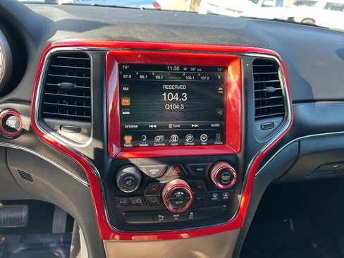 Used 2015 Jeep Grand Cherokee Limited image 20