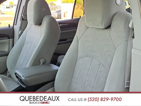 Used 2016 Buick Enclave Convenience FWD image 11