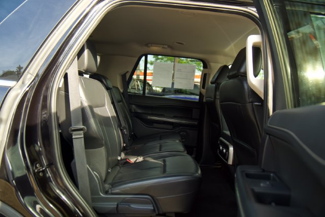 Certified 2024 Ford Expedition XLT AWD/4WD image 28