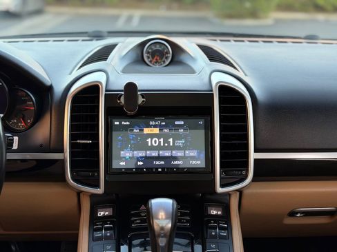 Used 2015 Porsche Cayenne Diesel image 34