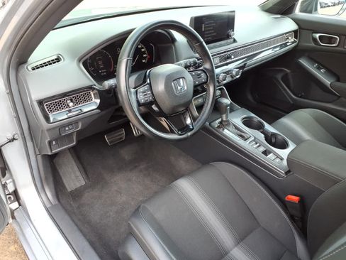 Used 2025 Honda Civic Sport image 13