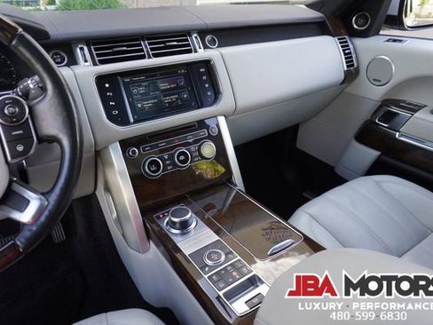 Used 2016 Land Rover Range Rover HSE image 18