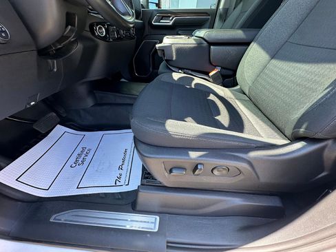 Used 2025 Chevrolet Silverado 2500 LT w/ Convenience Package image 13