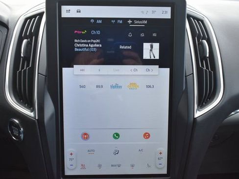 Used 2024 Ford Edge Titanium image 23