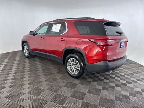 Used 2023 Chevrolet Traverse LT image 9