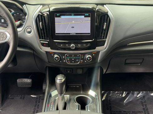 Used 2019 Chevrolet Traverse Premier AWD/4WD image 25