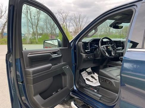 Used 2022 Chevrolet Silverado 1500 LTZ image 16