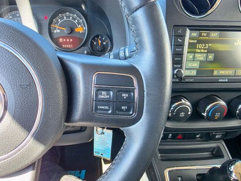 Used 2016 Jeep Patriot High Altitude AWD/4WD image 24