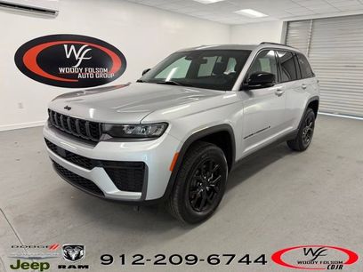 New 2026 Jeep Grand Cherokee Altitude