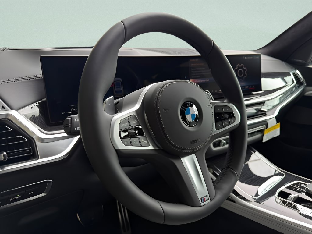New 2027 BMW X7 xDrive40i w/ M Sport Package AWD/4WD image 15