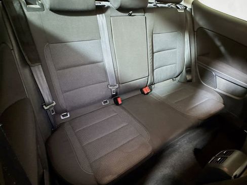Used 2012 Volkswagen Golf TDI FWD image 23