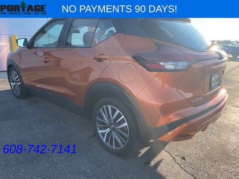 Used 2022 Nissan Kicks SV FWD image 5