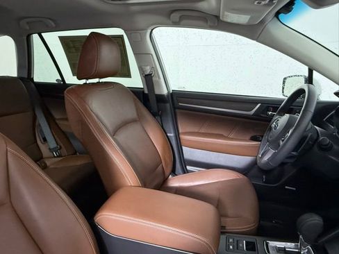 Used 2017 Subaru Outback 2.5i Touring AWD/4WD image 52
