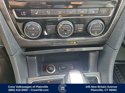 Used 2016 Volkswagen Passat 1.8T SE FWD image 9