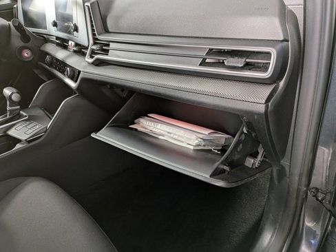 Used 2023 Kia Sportage LX image 32