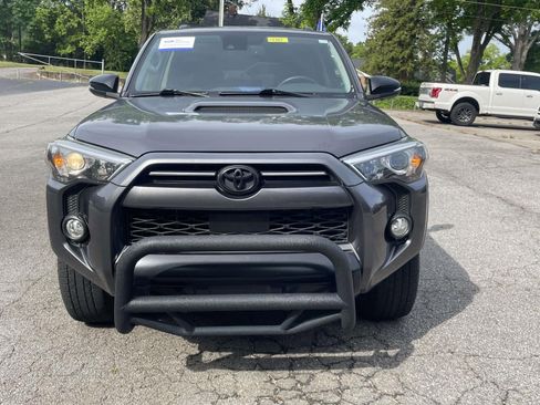 Used 2020 Toyota 4Runner Venture AWD/4WD image 9