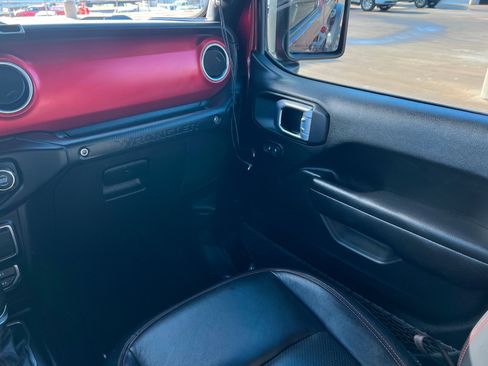 Used 2021 Jeep Wrangler Unlimited Rubicon image 10