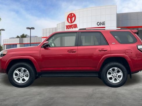 Certified 2024 Toyota 4Runner SR5 Premium AWD/4WD image 9