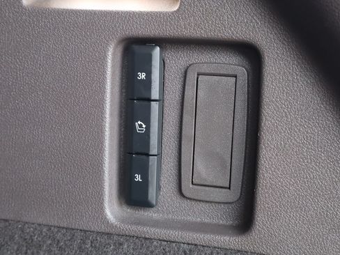 Used 2021 Lincoln Aviator Reserve w/ Equipment Group 201A RWD image 11
