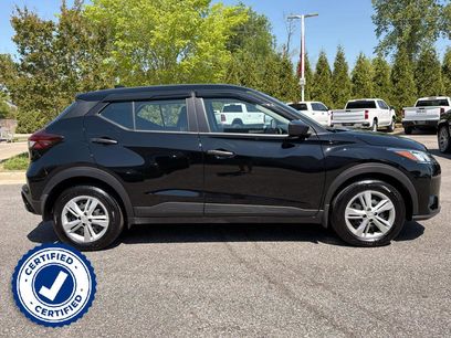 Certified 2025 Nissan Kicks Play S