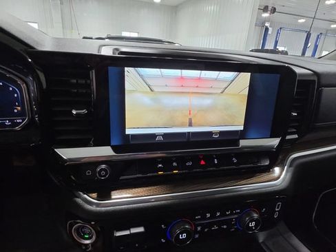 Used 2025 Chevrolet Silverado 1500 RST AWD/4WD image 14