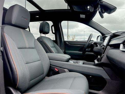 New 2025 GMC Acadia AT4 image 22