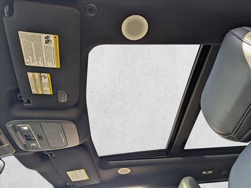 Used 2022 Ford F150 Platinum w/ Equipment Group 701A High image 15