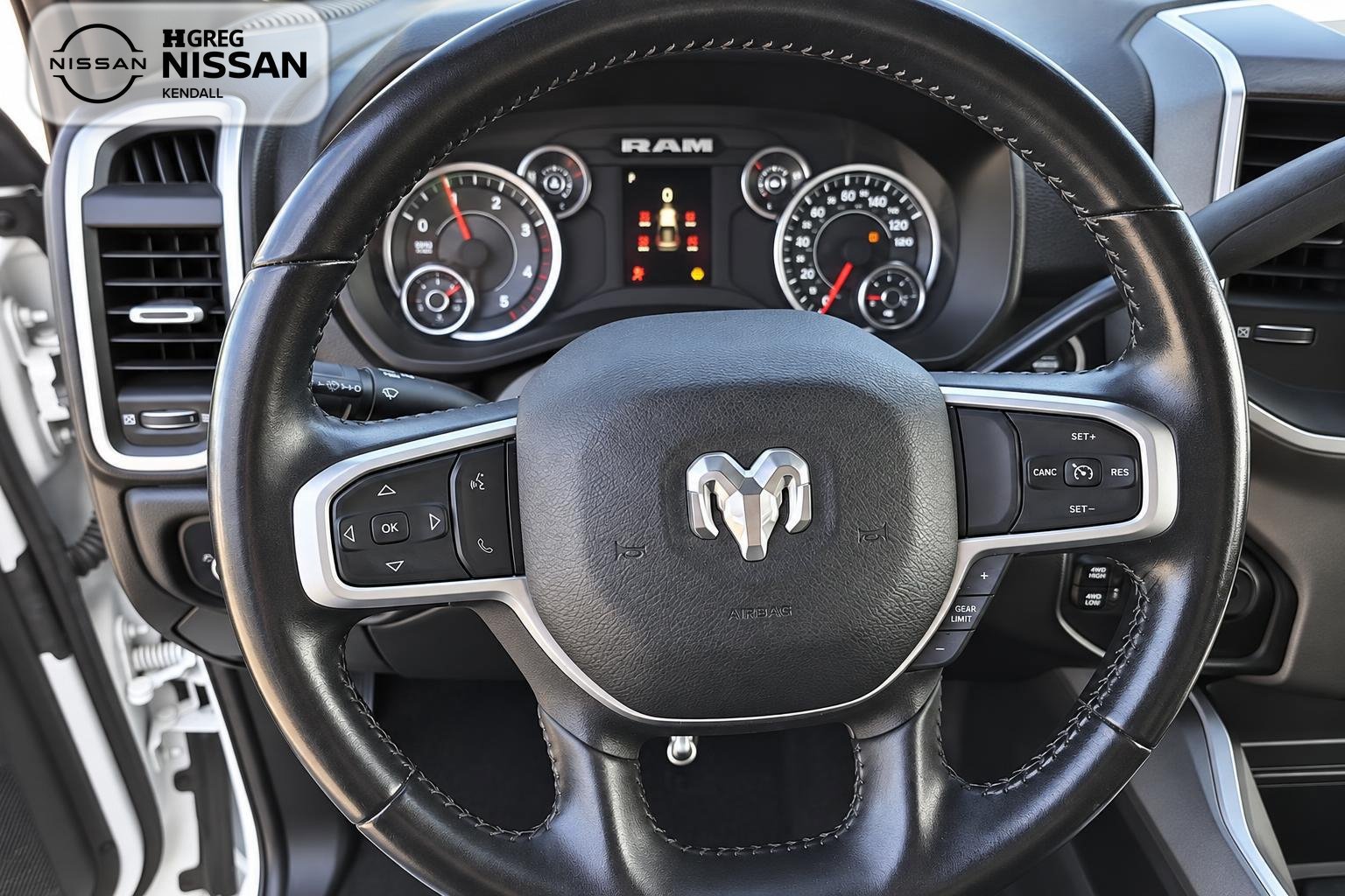 Used 2024 RAM 2500 Big Horn w/ Off Road Package AWD/4WD image 9