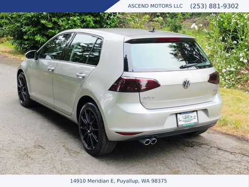 Used 2015 Volkswagen Golf TDI S FWD image 3