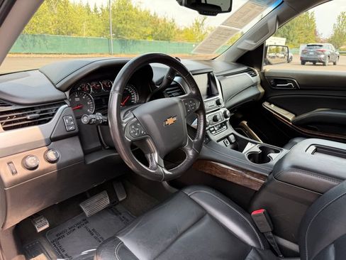 Used 2018 Chevrolet Tahoe LT w/ Luxury Package AWD/4WD image 18