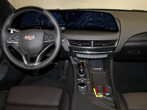 Used 2025 Cadillac CT5 V w/ Technology Package image 15