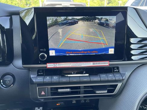 New 2026 Toyota Camry SE FWD image 39