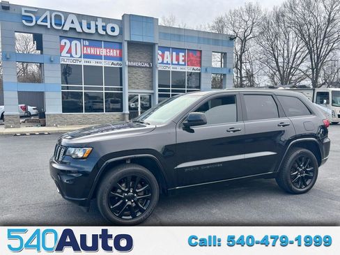 Used 2019 Jeep Grand Cherokee Altitude image 1