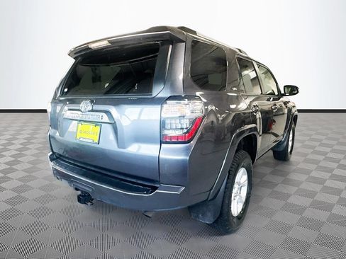 Used 2022 Toyota 4Runner SR5 Premium w/ Moonroof Package AWD/4WD image 4