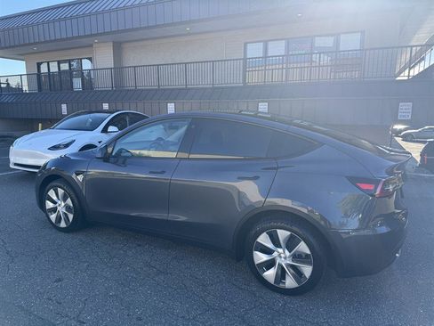 Used 2021 Tesla Model Y Long Range AWD/4WD image 8
