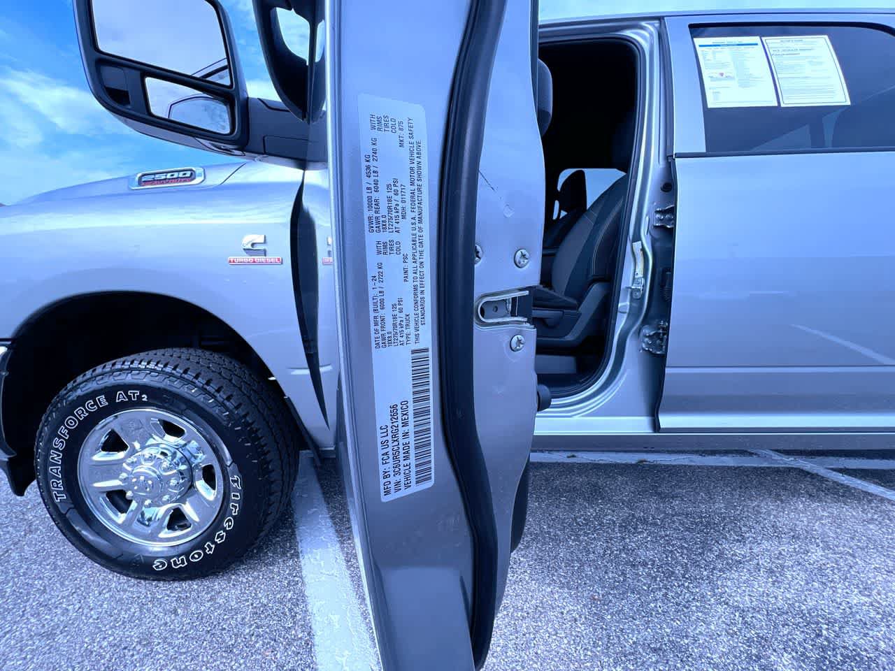 Used 2024 RAM 2500 Tradesman w/ Chrome Appearance Group AWD/4WD image 42