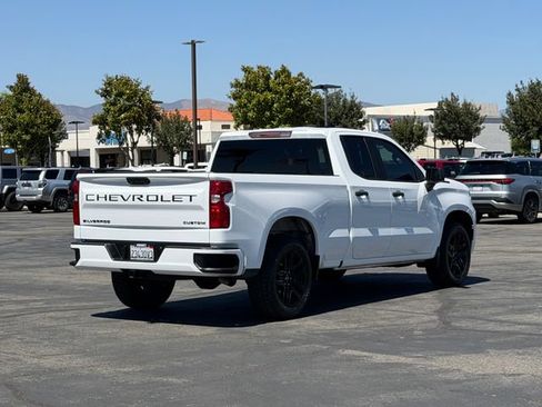 Used 2023 Chevrolet Silverado 1500 Custom w/ LPO, Dark Essentials Package RWD image 5