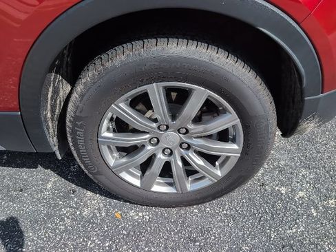 Used 2023 Cadillac XT4 Premium Luxury FWD image 7