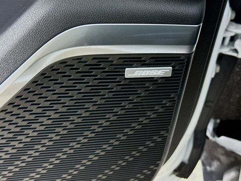 Used 2025 Buick Enclave Preferred image 22