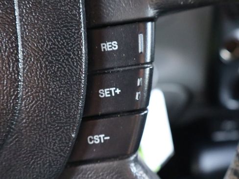 Used 2004 Ford Ranger XLT image 23